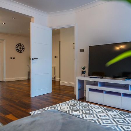 Modern Spacious 4 Bed Hayes Home With Free Parking Экстерьер фото