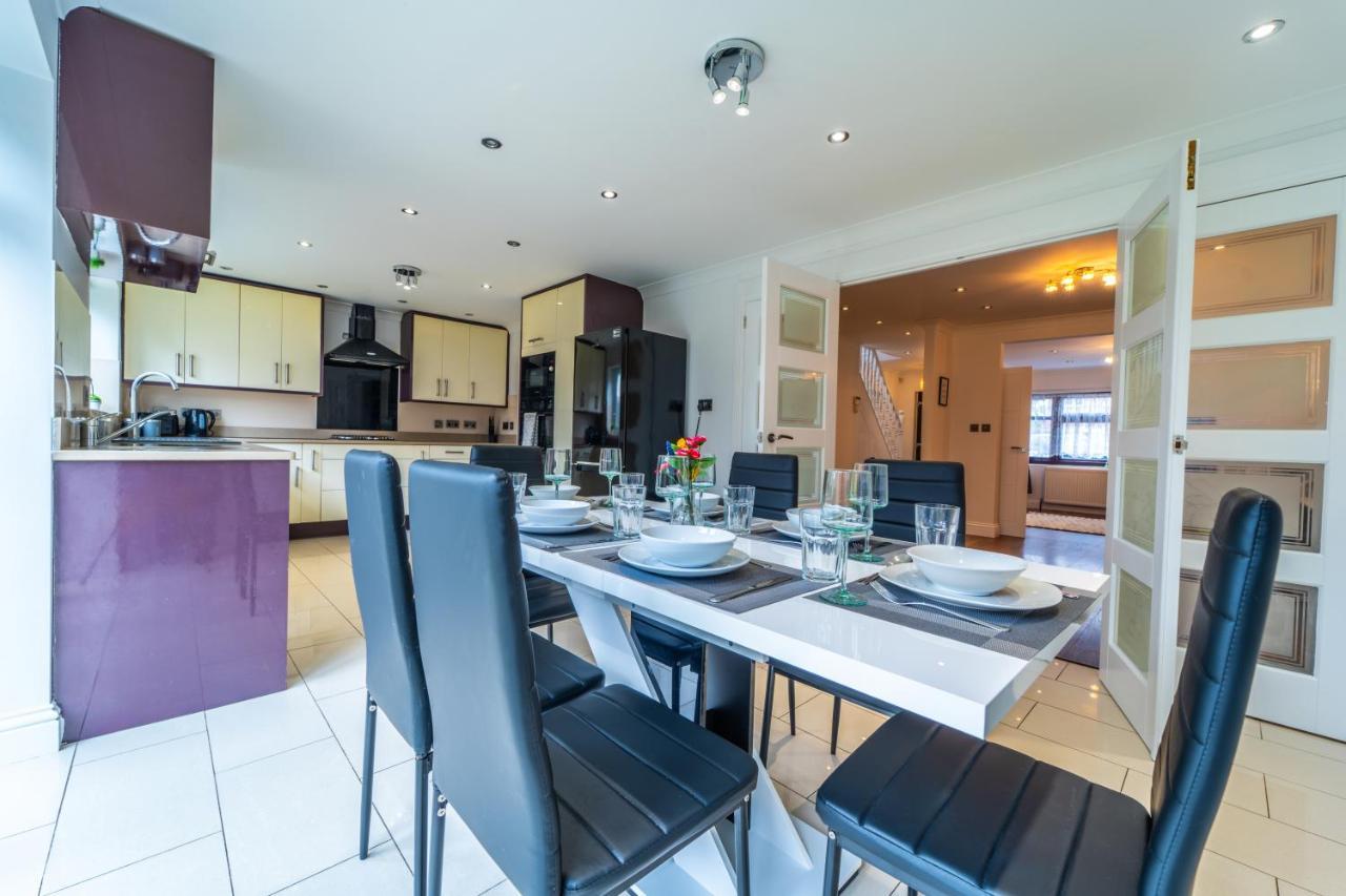 Modern Spacious 4 Bed Hayes Home With Free Parking Экстерьер фото