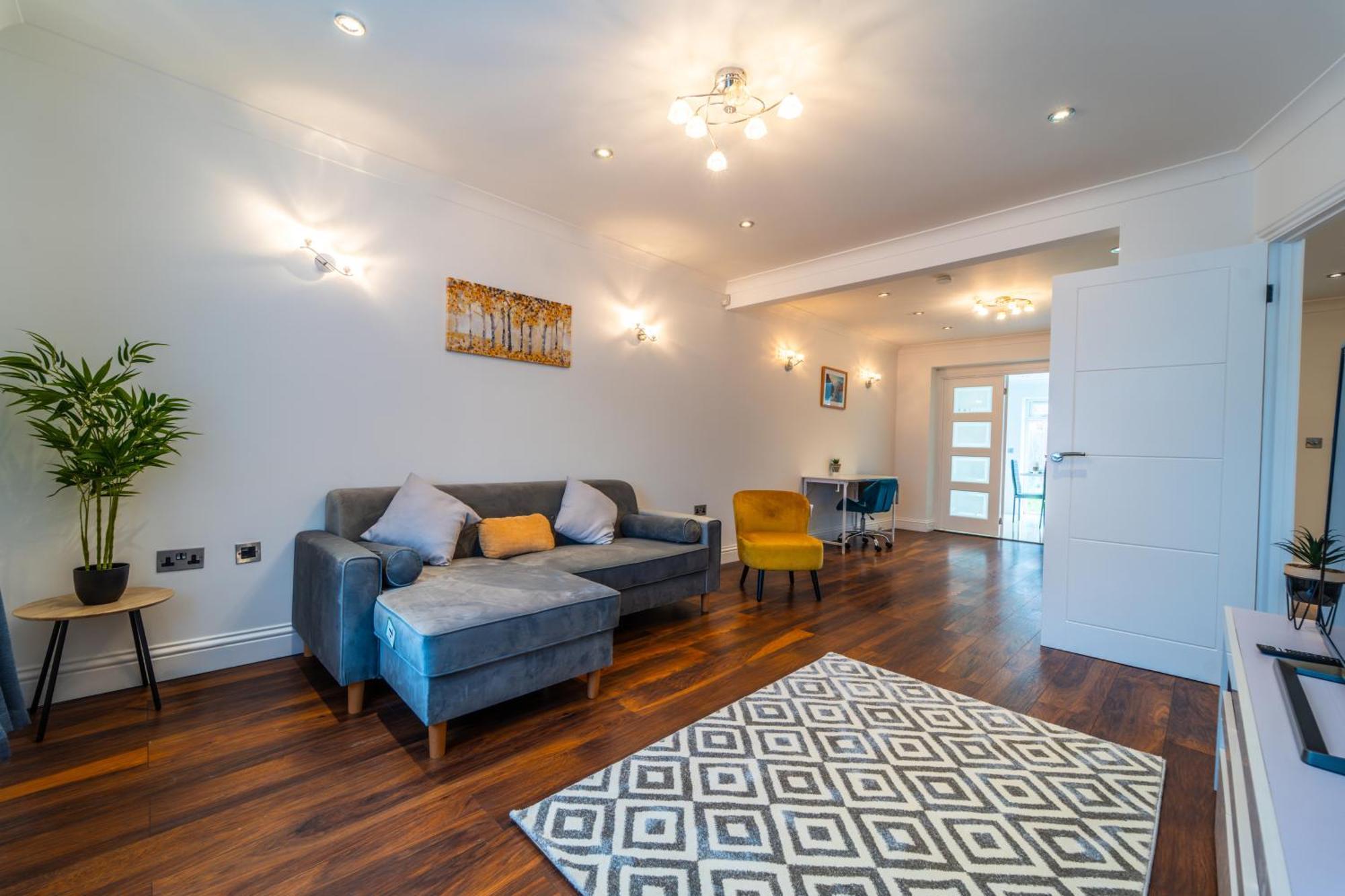 Modern Spacious 4 Bed Hayes Home With Free Parking Экстерьер фото