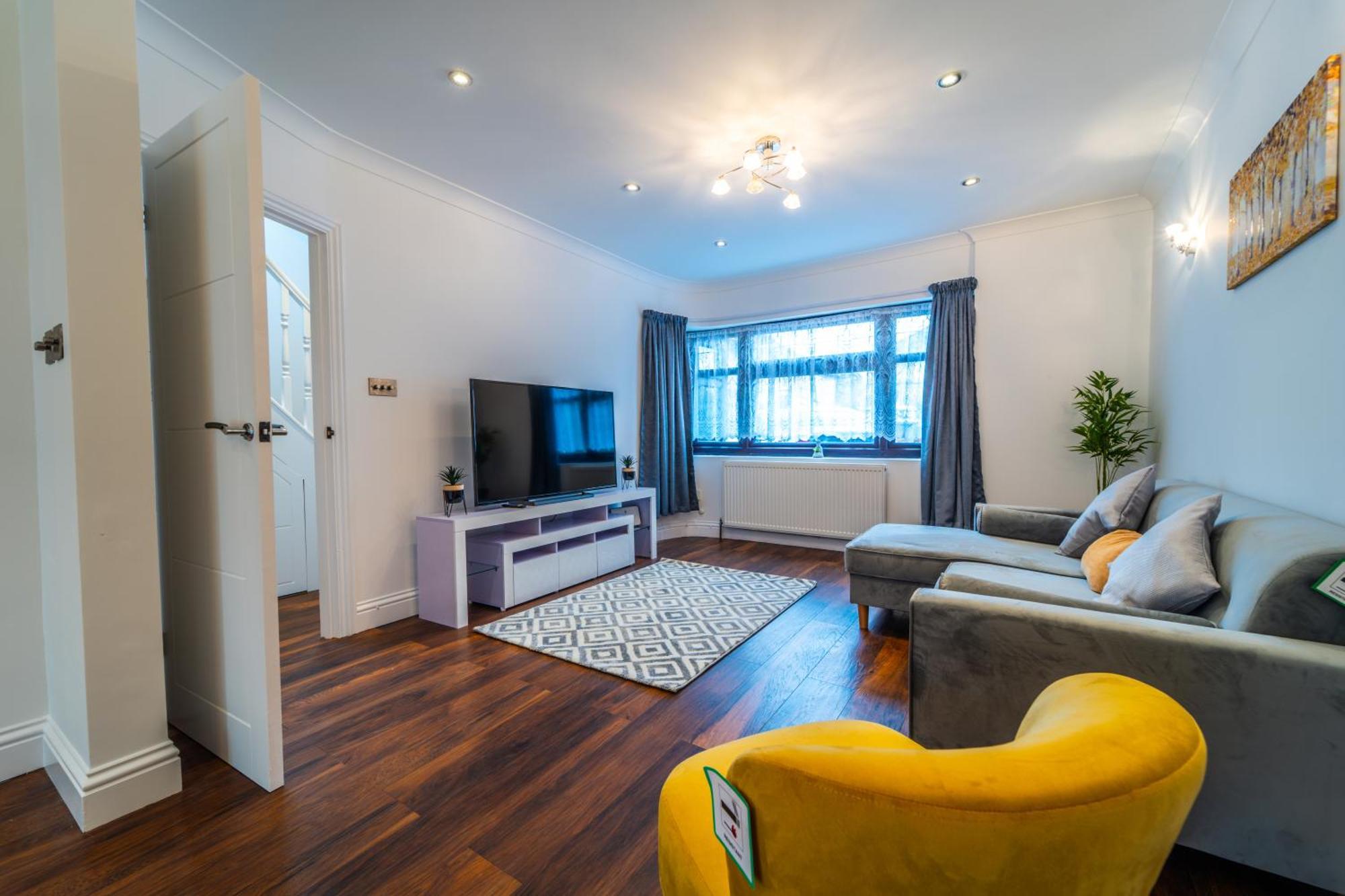 Modern Spacious 4 Bed Hayes Home With Free Parking Экстерьер фото